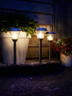 Luxform Lighting Solar Staande Buitenlamp Michigan Zilver D 18 H 60 Cm -Tuinplanten Winkel 8719099221358 3