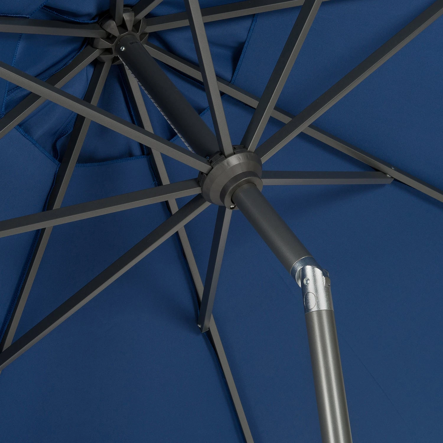 Intratuin Parasol Trinidad Blauw 80+UV D 250 Cm 6 Intratuin Parasol Trinidad Blauw 80+UV D 250 Cm - Afbeelding 4